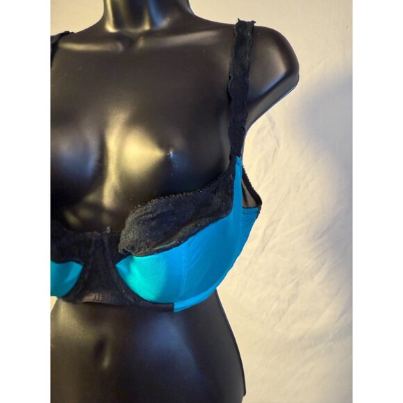 Cacique Intimates Teal Lacy Bra Womens Size 42C Underwire Sexy Push Up - Picture 2 of 3